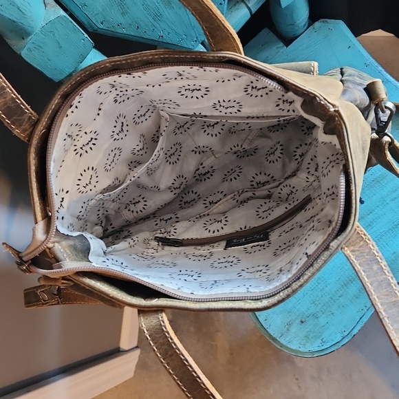 Myra Handbag - Picture 4 of 4